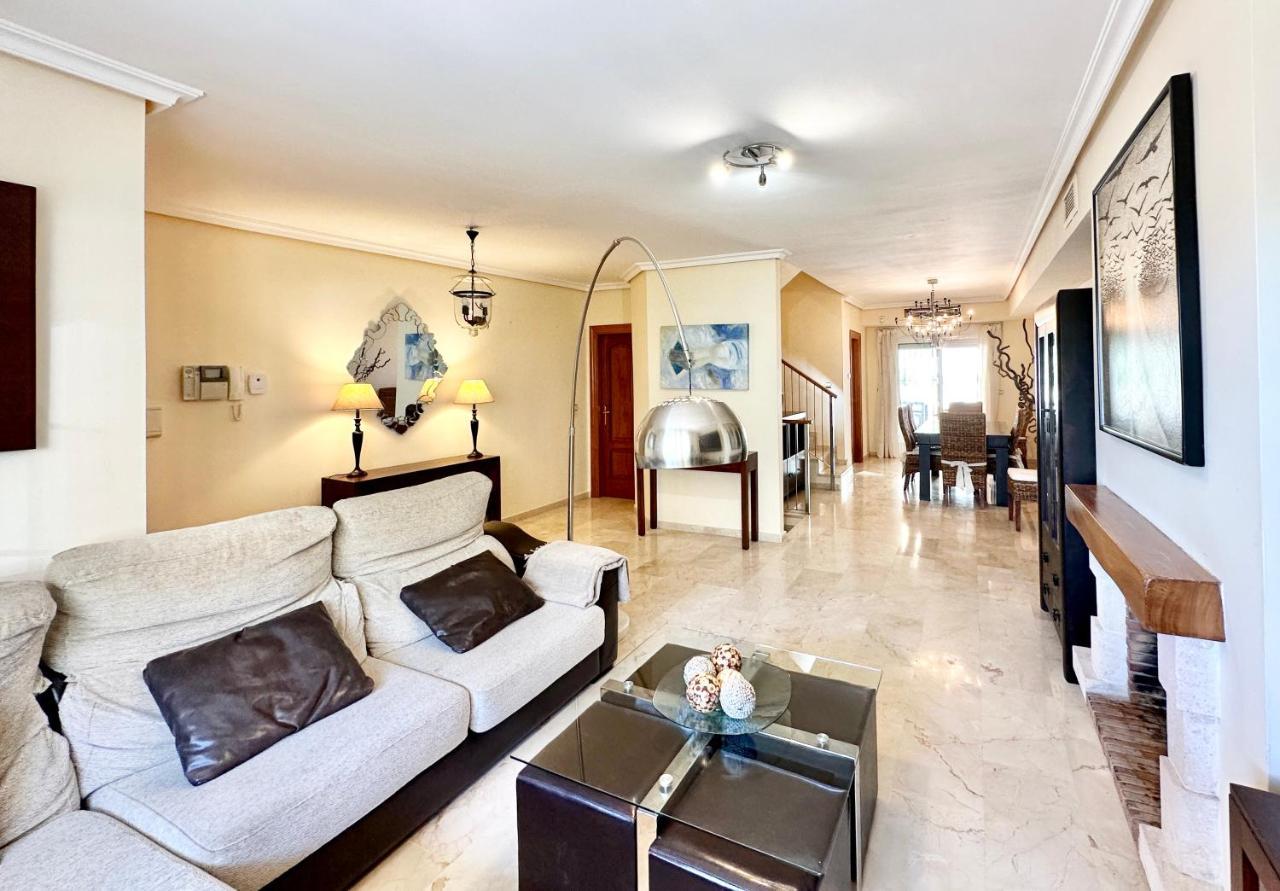 El Arenal Townhouse By The Beach With Swimming Pool - Eaw Homes Marbella Ngoại thất bức ảnh