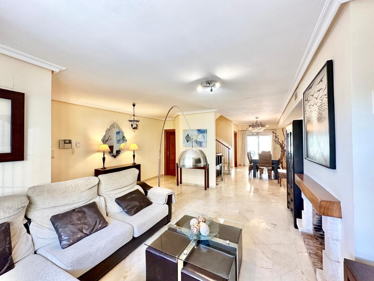El Arenal Townhouse By The Beach With Swimming Pool - Eaw Homes Marbella Ngoại thất bức ảnh