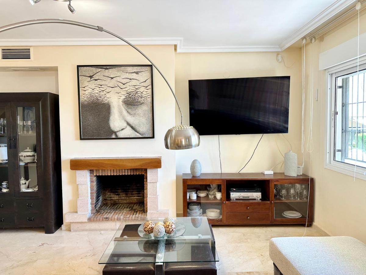 El Arenal Townhouse By The Beach With Swimming Pool - Eaw Homes Marbella Ngoại thất bức ảnh