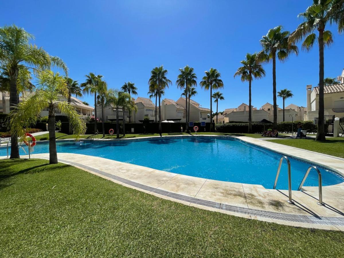 El Arenal Townhouse By The Beach With Swimming Pool - Eaw Homes Marbella Ngoại thất bức ảnh